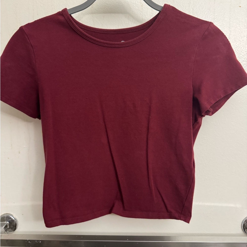 Hollister Maroon medium crop top Short Sleeve Tee